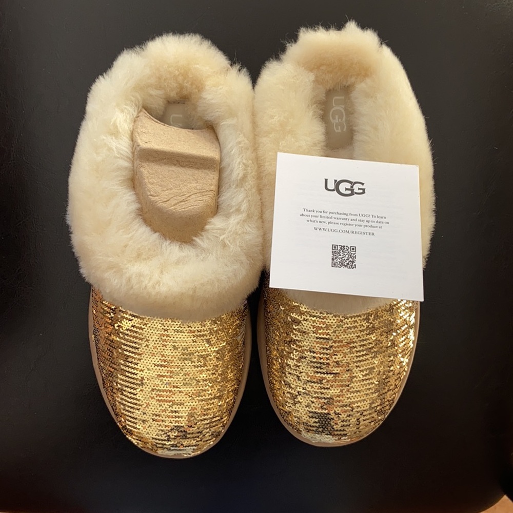 UGG Cluggette Sequin Gold Size 6